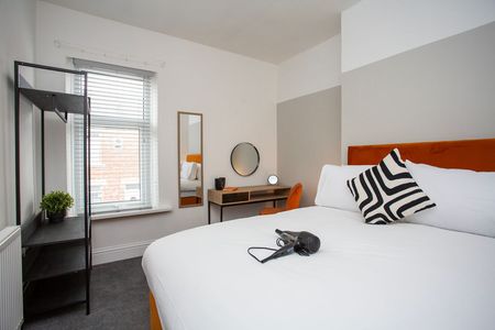 John Street - Photo 4