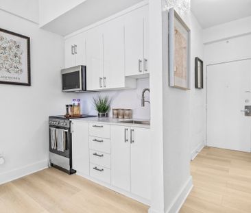 1900 Av. Lincoln, #103 - Photo 1