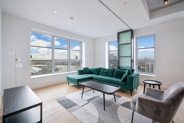 3 bedroom apartment to rent in Douglass Tower, E14 - Photo 1