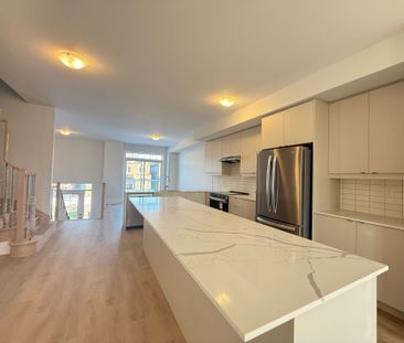 For Lease - 183 Seguin Street, Richmond Hill, Ontario - Photo 2