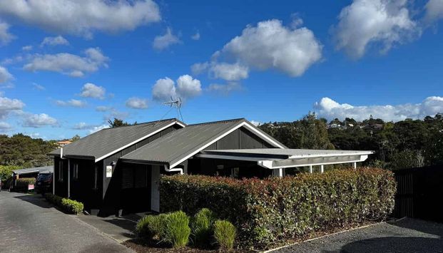 Charming 3BR Home in Torbay! - Photo 1