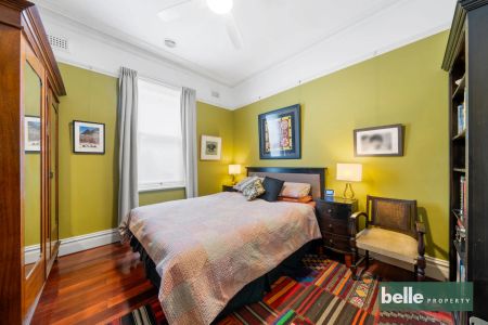 Freestanding Period Beauty with Modern Renovations & Entertainer's Appeal - Photo 5