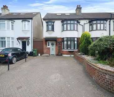 Brentwood Road, Romford, Essex, RM1 - Photo 1