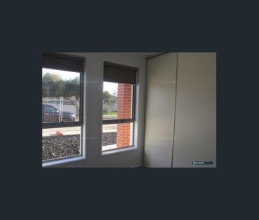 3 Bedroom Home in Prime Location - Photo 3