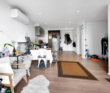 Spacious one plus Study(room Size) - Photo 1