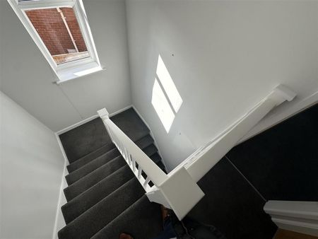 3 bedroom detached house to rent - Photo 4