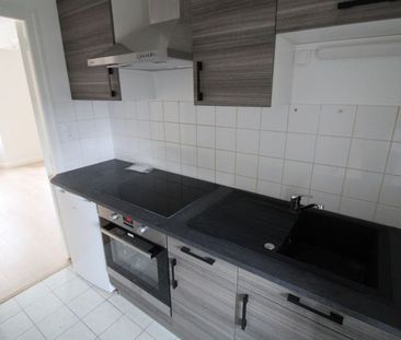 2 Pièces GUICHEN – - Photo 2