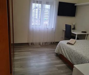 Calle de El Huésped del Sevillano, Madrid, Community of Madrid 28041 - Photo 5