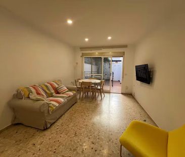 Carrer de Josep Benlliure, Valencia, Valencian Community 46011 - Photo 2
