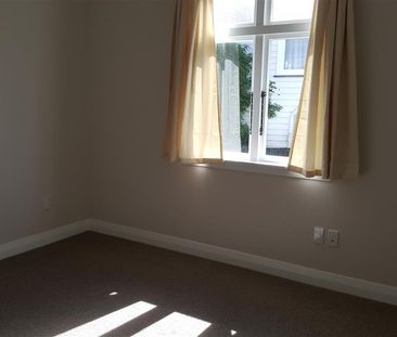 ONEHUNGA - 4 Bdrm/2 Bathroom Family Home - Photo 5