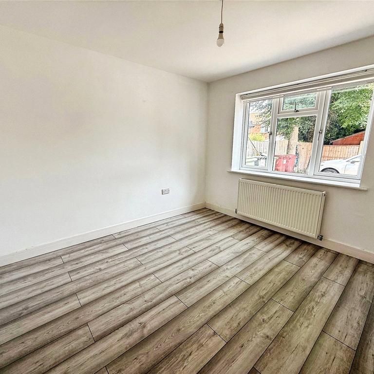 3 bedroom bungalow to rent - Photo 1
