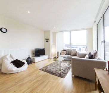 3 bedroom flat to rent - Photo 3