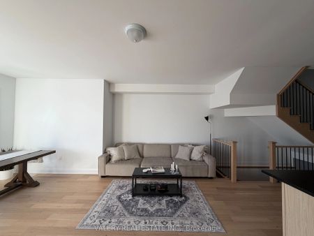 18 Kiernan Crescent N - Photo 3