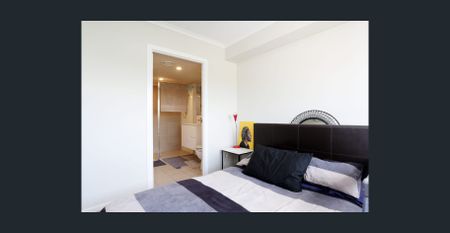 Modern and Spacious Property in Coopers Plains - Your Perfect Home Awaits! - Photo 3