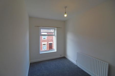 Smawthorne Avenue, Castleford - Photo 3