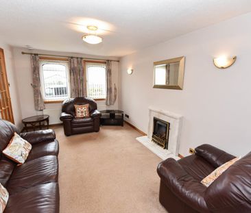 56 Bishop Forbes Crescent, AB21 0TW, Aberdeen - Photo 2