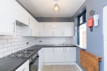 3 Bed Terraced House, Manor Road, E17 - Photo 5