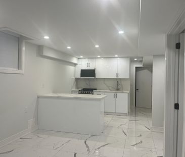 For Lease - 162 Mactier Drive, Vaughan, Ontario - Photo 6