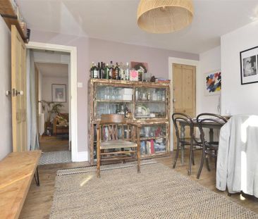 2 bedroom semi-detached house to rent - Photo 2
