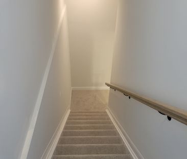 For Lease - 801 Arcadian Private, Kanata, Ontario - Photo 1