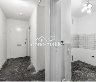 Komplett möblierte und sanierte 1-Zimmer Wohnung im 4. OG mit Aufzu... - Photo 3