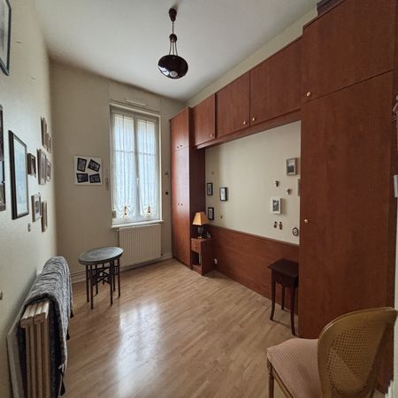 Appartement 7 pièce(s) 5 chambre(s) 157 m² - Photo 3