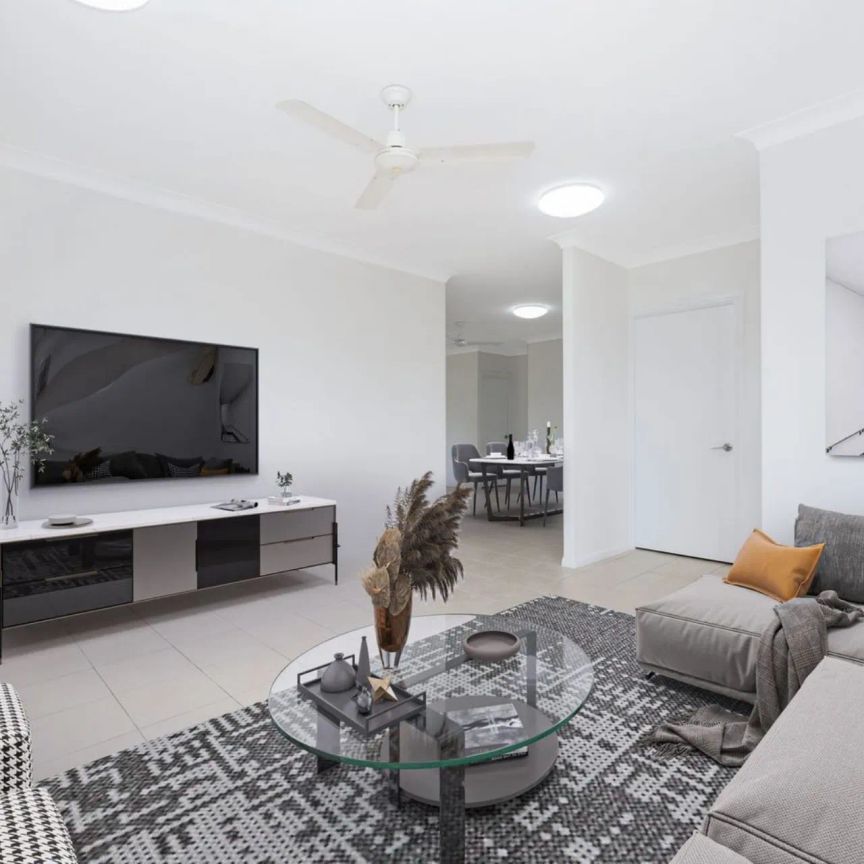 Beautifully Renovated Home on Spacious Corner Block - Photo 1