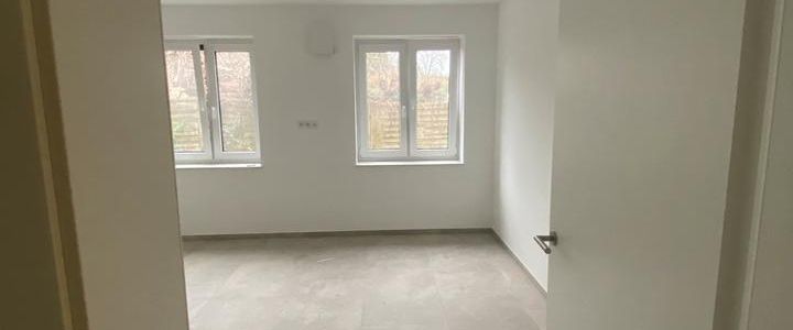 Exklusive Neubauwohnung im Erdgeschoss mit Garten & Terrasse - Photo 1