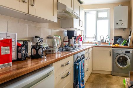 1 bedroom flat to rent - Photo 4