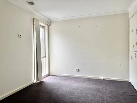 “Central Location!” - Photo 3