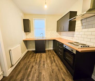 2 bedroom terraced house to rent - Photo 6