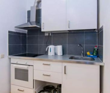 Room in a shared 12-bedroom apartment for rent in l'Antiga Esquerra de l'Eixample. - Foto 6