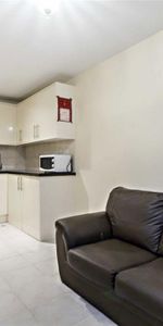 Studio to rent - Photo 4