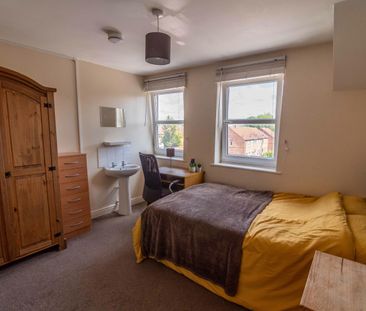 Second Floor Flat, Park Farm House, 103 Haxby Road - Photo 4