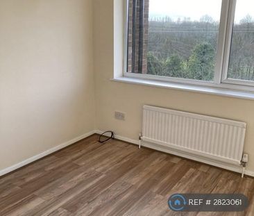 3 bedroom maisonette to rent - Photo 4