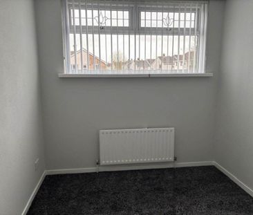 43a Carnhill Walk, Carrickfergus, BT38 7RG - Photo 6