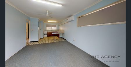 Well-Presented Unit Offering Comfort and Walkability - Photo 4