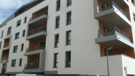 METZ PLANTIERES-PROCHE ECOLES-F3 - NEUF -CUISINE EQUIPEE-PARKING SS/SOL - Photo 2