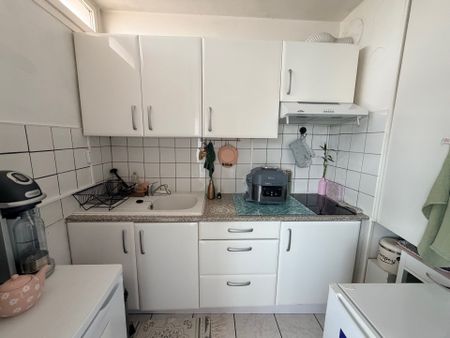 Location Appartement 1 pièce 29m² AIX EN PROVENCE 13100 - Photo 2