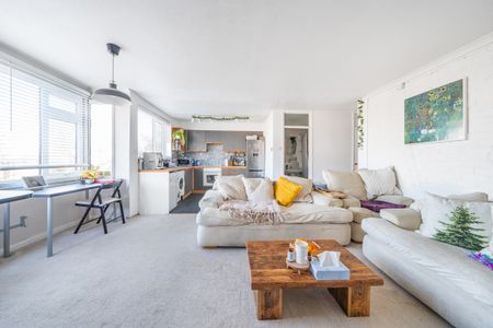 Bolton Road, London, W4 - Photo 2