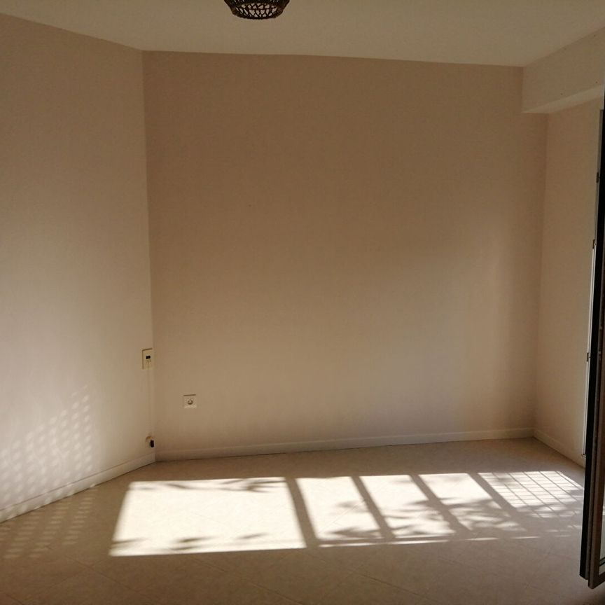 Location Appartement 2 pièces 51m² - Photo 1