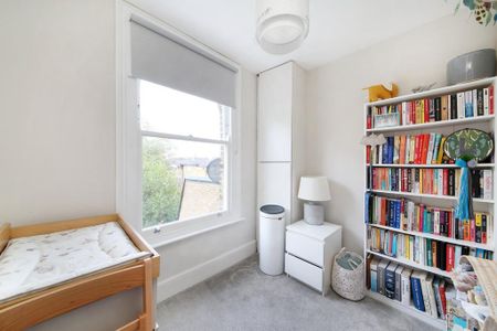 1 bedroom flat to rent - Photo 2