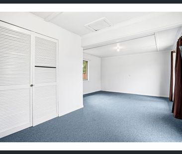 260 McIver Avenue, West Hoxton, NSW 2171 - Photo 1