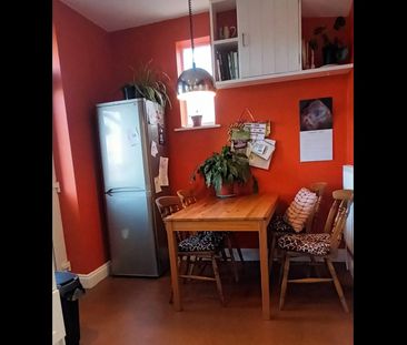 Room in a Shared House, Myrtle Rd, S2 - Photo 2