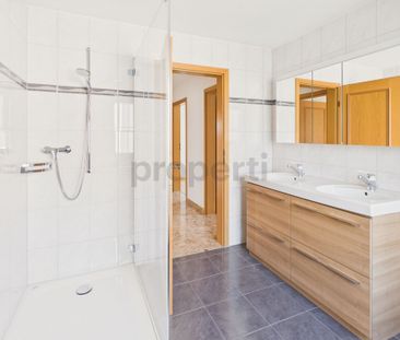 Elegant 4.5-room apartment with balcony in a quiet location in Lüch... - Photo 4