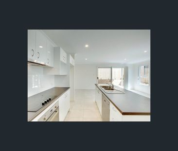 2/312 Preston Road, Wynnum West, Qld 4178 - Photo 4