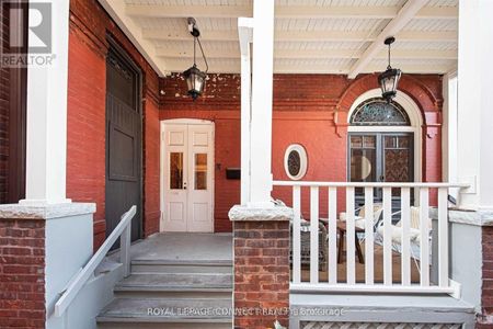 #2 - 178 High Park Avenue – Toronto W02, Ontario - Photo 4