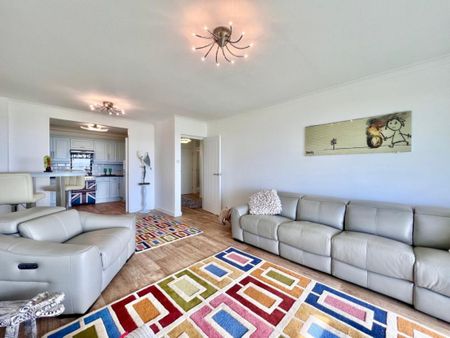 Sutton Place, Bexhill-on-Sea, East Sussex - Photo 2