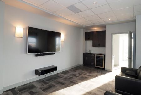 For Lease - 1 Victoria Street Unit# 711, Waterloo, Ontario - Photo 2