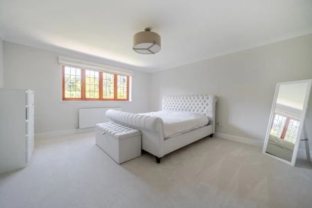 5 bedroom detached house to rent - Photo 5